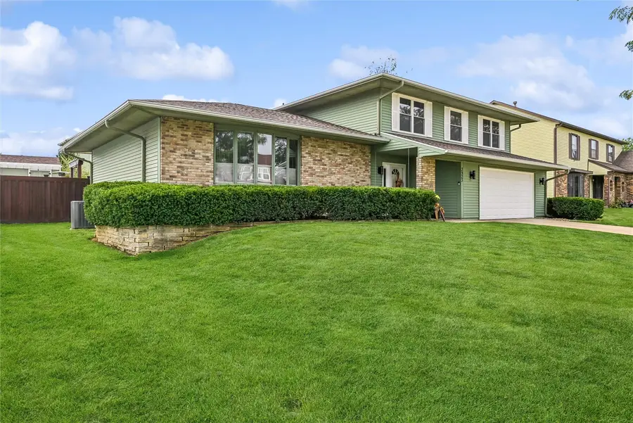 3923 Roxbury Drive Nw, Cedar Rapids, IA 52405 - #2