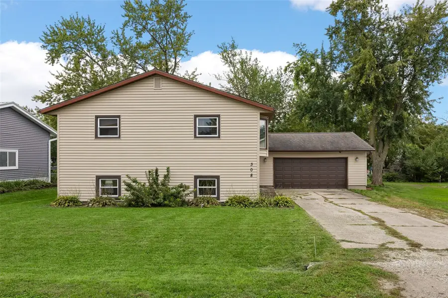 308 NW Cottage Street, Shellsburg, IA 52332 - #2