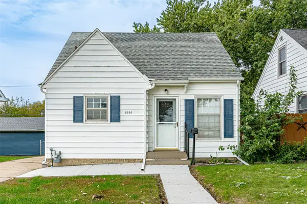 2926 C Avenue Ne, Cedar Rapids, IA 52402