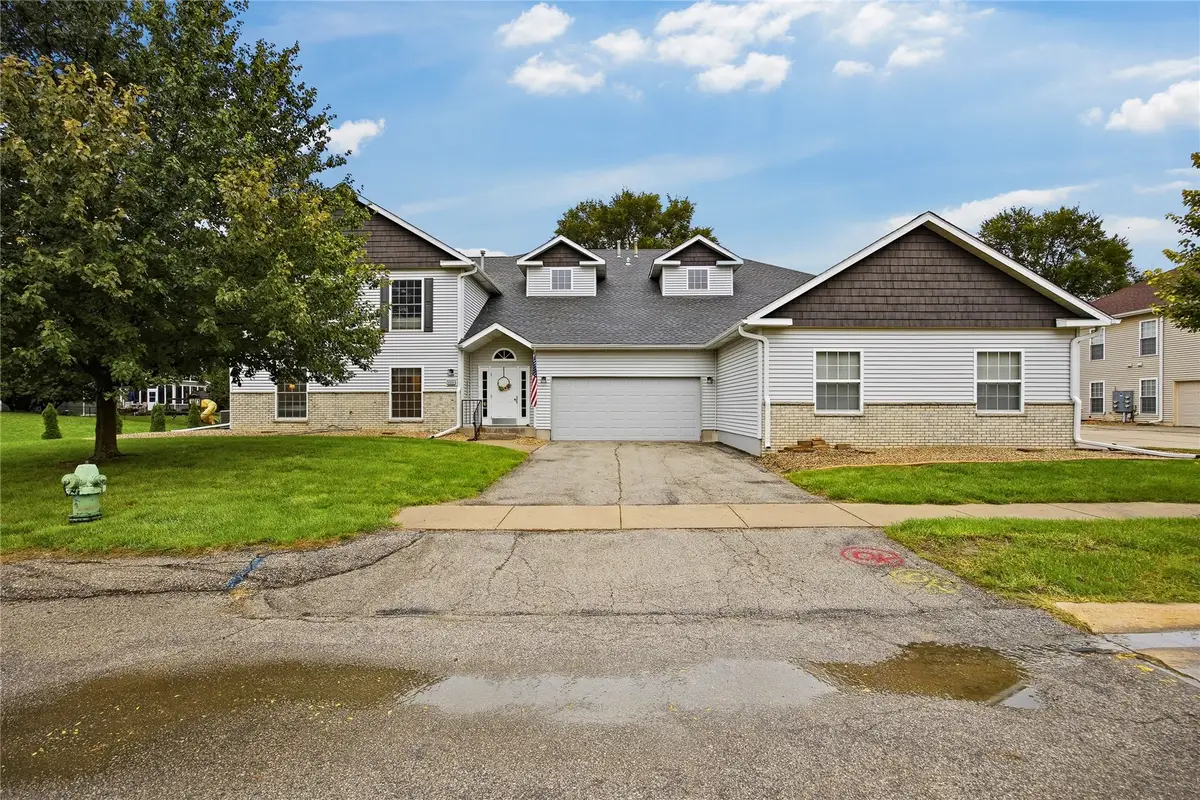 4535 Westchester Drive Ne #B, Cedar Rapids, IA 52402 - #1