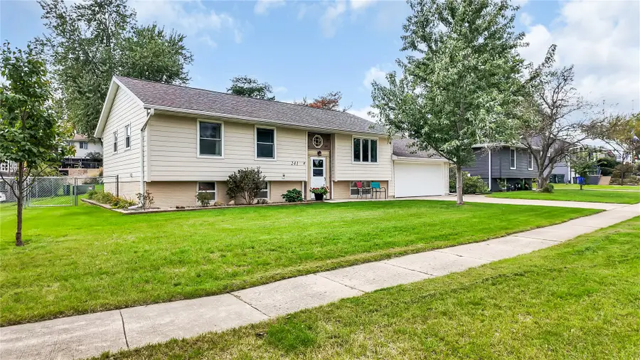 241 Norman Drive Ne, Cedar Rapids, IA 52402 - #3