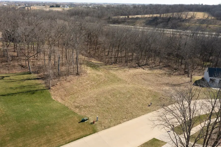 3025 Forrest Meadow Lane, Hiawatha, IA 52233 - #2