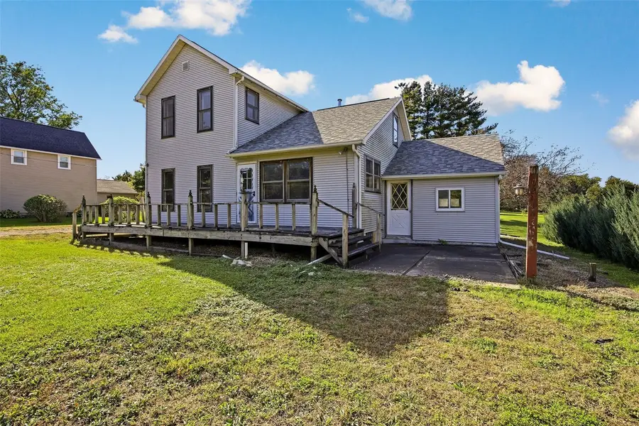 12016 Locust Street Sw, Cedar Rapids, IA 52404 - #2
