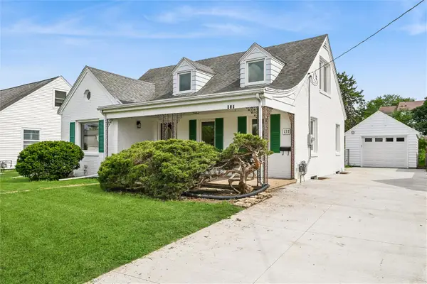 137 19th Avenue Sw, Cedar Rapids, IA 52404