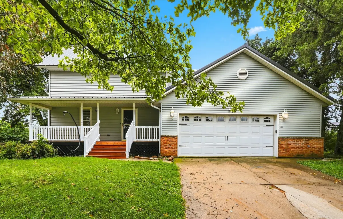 101 Sunset Drive, Anamosa, IA 52205 - #1