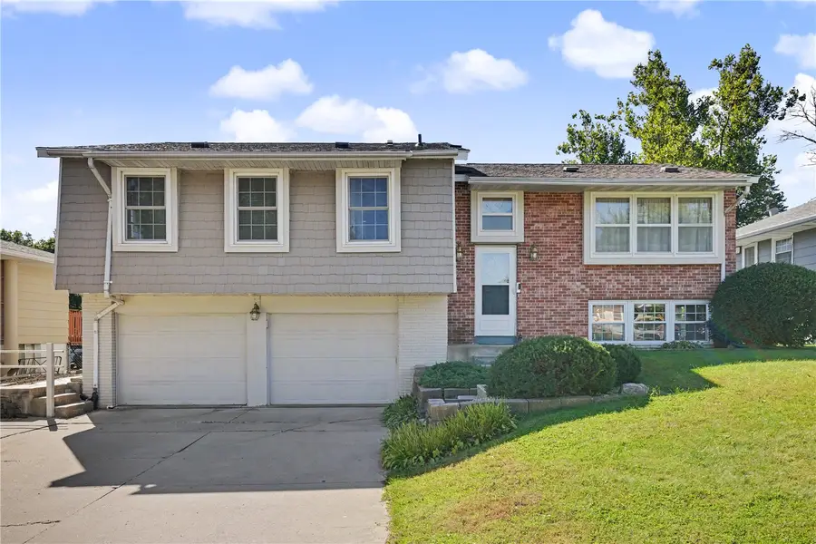 283 Sussex Drive Ne, Cedar Rapids, IA 52402 - #2