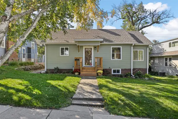 1715 8th Avenue Se, Cedar Rapids, IA 52403
