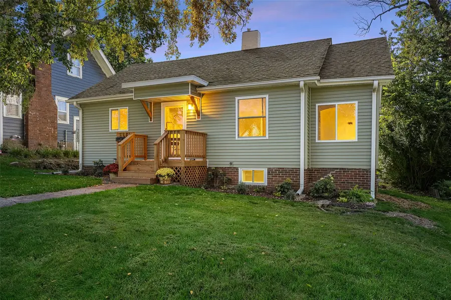 1715 8th Avenue Se, Cedar Rapids, IA 52403 - #2