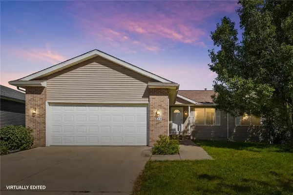 814 Moose Drive Nw, Cedar Rapids, IA 52405