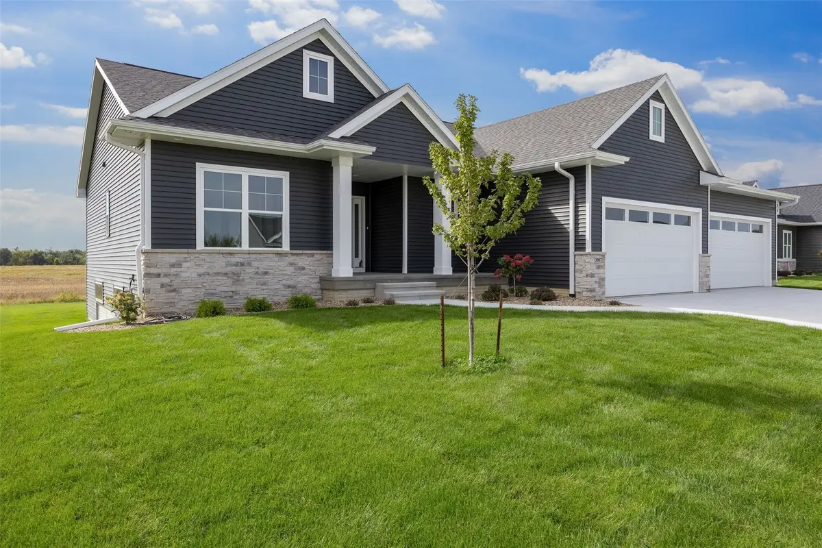 3007 Prairielight Court, Hiawatha, IA 52233 - #1