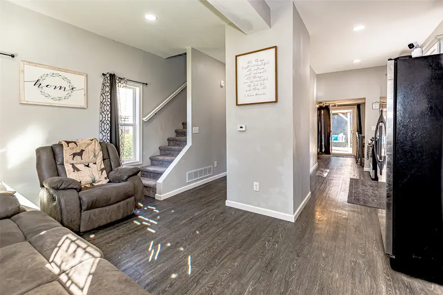 1302 Central Avenue, Center Point, IA 52213 - #3