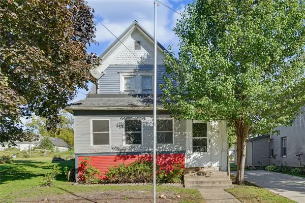322 1st Ave, Oxford Junction, IA 52323
