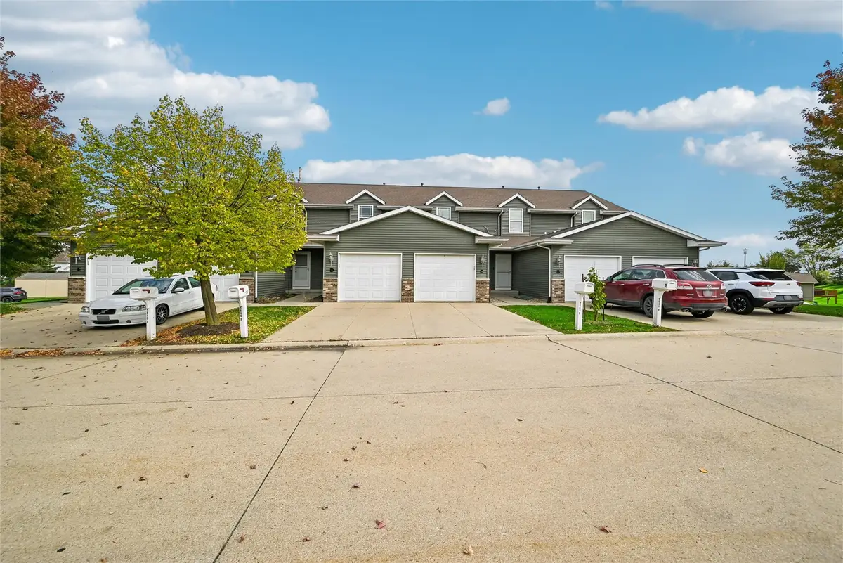 3840 37th Avenue Sw #D, Cedar Rapids, IA 52404 - #1