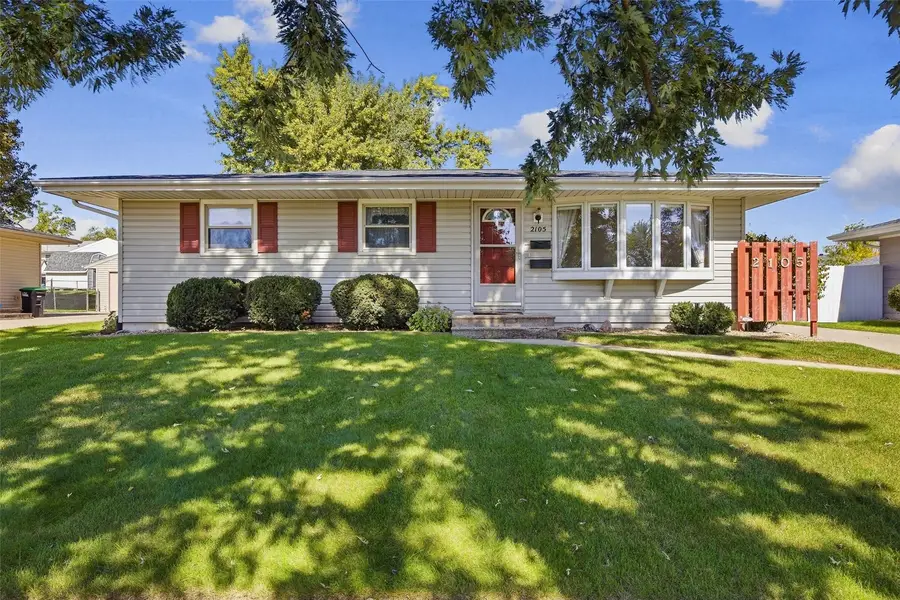 2105 Highview Drive, Marion, IA 52302 - #2