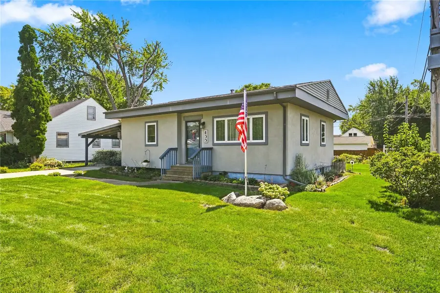 835 37th Street Ne, Cedar Rapids, IA 52402 - #2