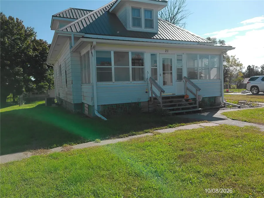 211 Lafayette Street, Harper, IA 52231 - #2