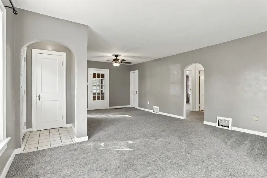 1070 H Avenue Nw, Cedar Rapids, IA 52405 - #3
