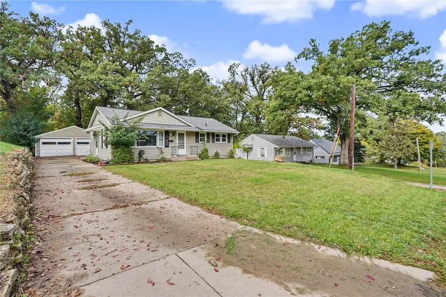 1317 Memorial Dr, Cedar Rapids, IA 52403 - #2