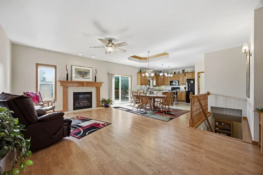 2185 Robert Court, Marion, IA 52302 - #3
