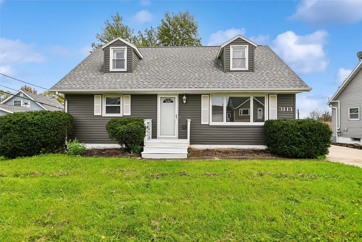 3113 Clover Drive Sw, Cedar Rapids, IA 52404 - #1