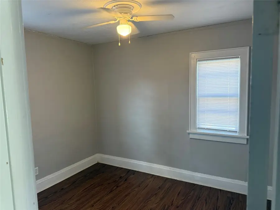 318 Highland Drive Nw, Cedar Rapids, IA 52405 - #3