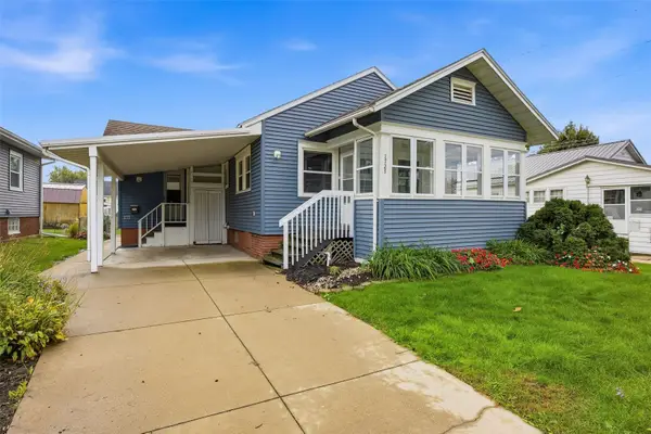 1727 Maple Drive Nw, Cedar Rapids, IA 52405