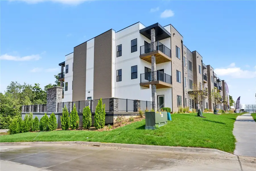 4428 Deer Creek Road #201, Iowa City, IA 52246 - #2
