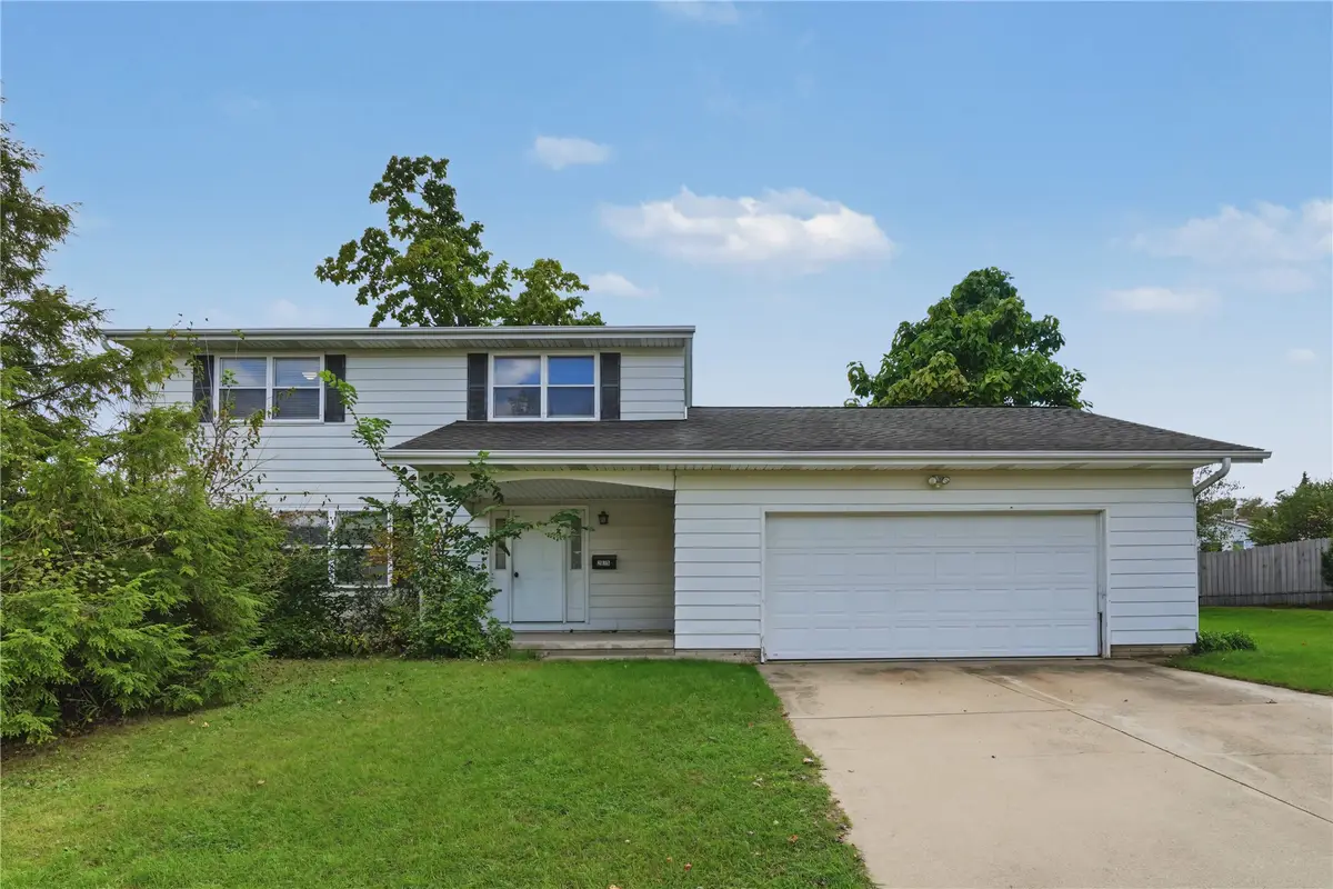 2815 Glen Elm Ne, Cedar Rapids, IA 52402 - #1