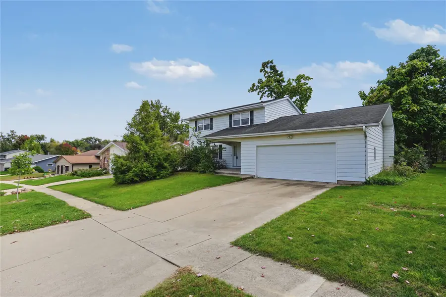 2815 Glen Elm Ne, Cedar Rapids, IA 52402 - #2