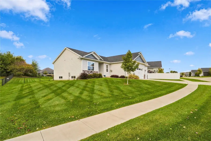 1138 Kettering Rd, Marion, IA 52302 - #2