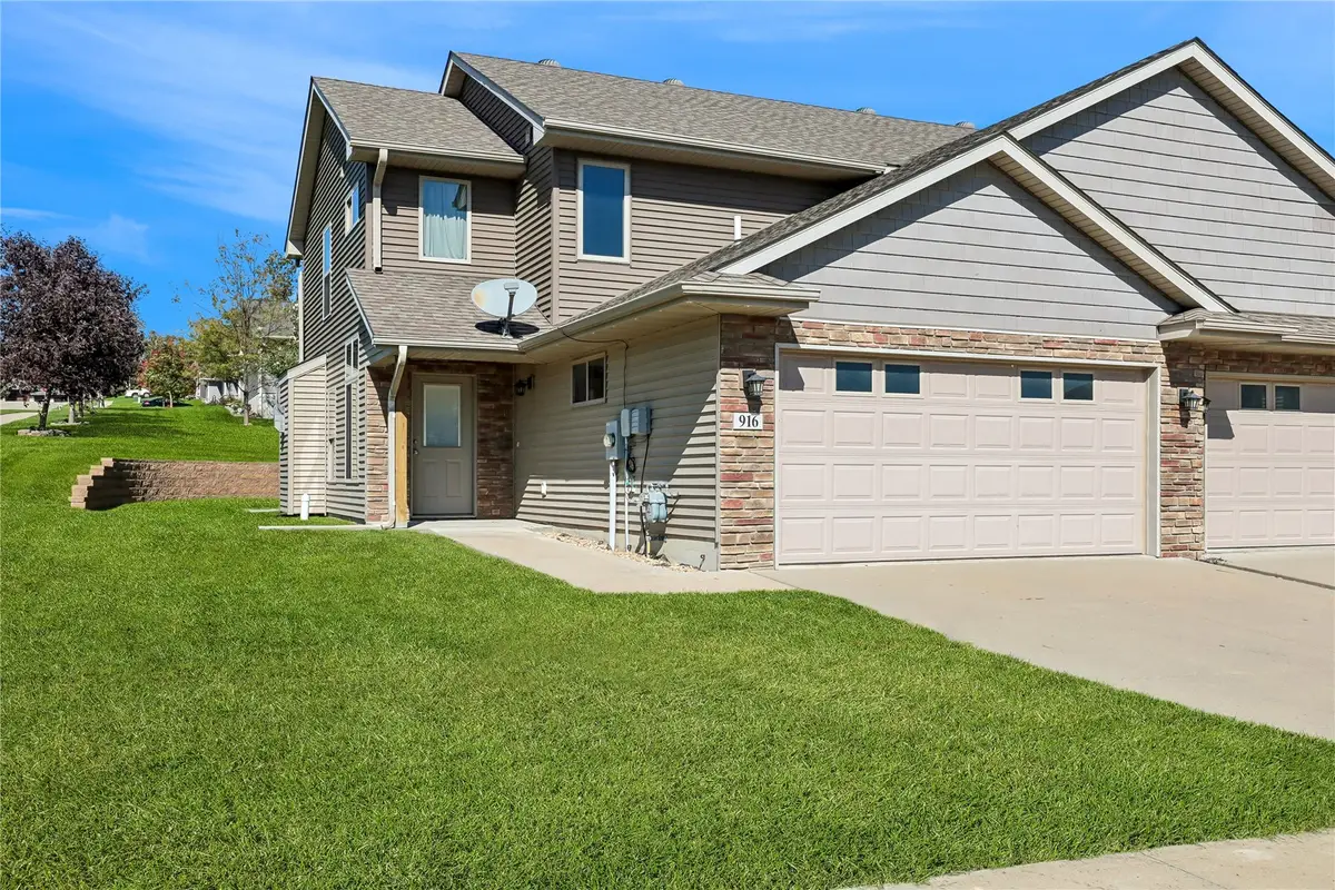 916 Jackson Street, Tiffin, IA 52340 - #1