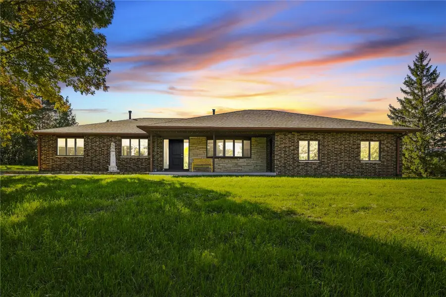 2916 Rustic Ridge Road Ne, Iowa City, IA 52240 - #2