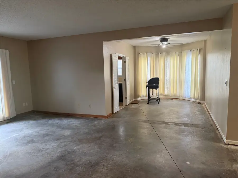 2920 Towne House Drive Ne #B, Cedar Rapids, IA 52402 - #3