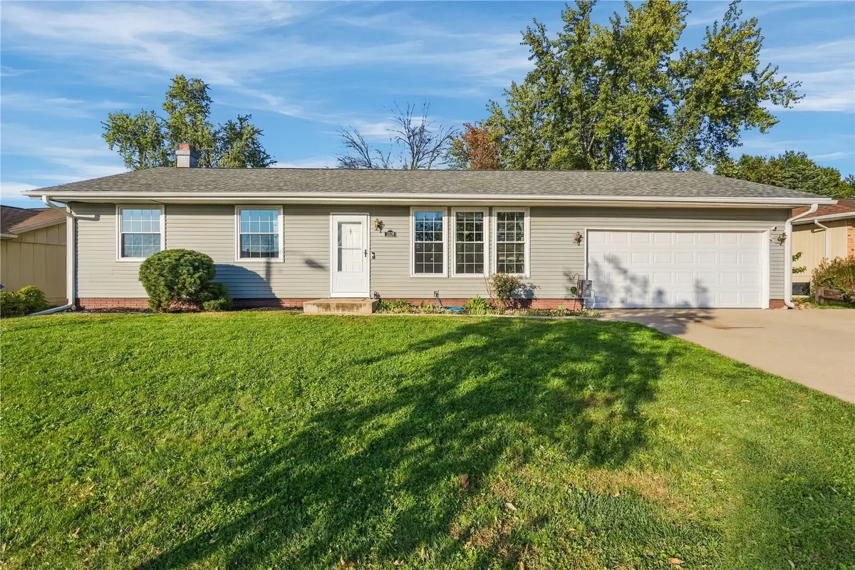 1516 Cottonwood Lane Ne, Cedar Rapids, IA 52402 - #1