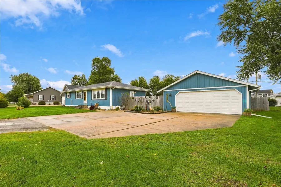 23 Drake Dr, Palo, IA 52324 - #2