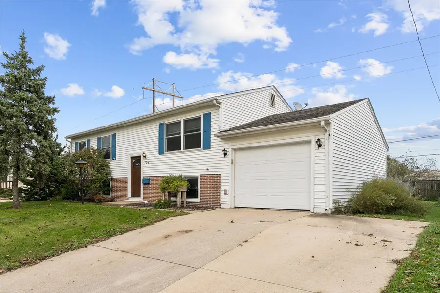 709 Jacolyn Drive Nw, Cedar Rapids, IA 52405 - #2