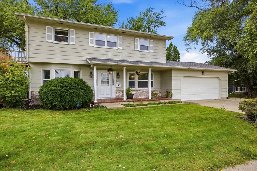 2120 27th Street, Marion, IA 52302 - #2