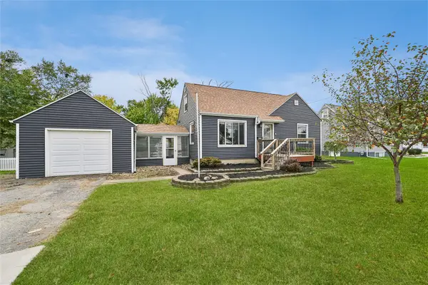 1117 35th Street Ne, Cedar Rapids, IA 52402