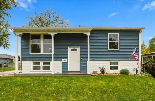 220 Fleetwood Road Sw, Cedar Rapids, IA 52404