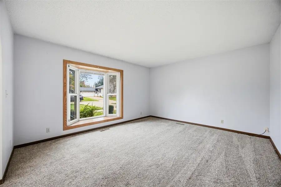 114 Sand Lane Nw, Cedar Rapids, IA 52405 - #3