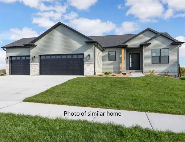 7501 Country Brook Drive Nw, Cedar Rapids, IA 52405