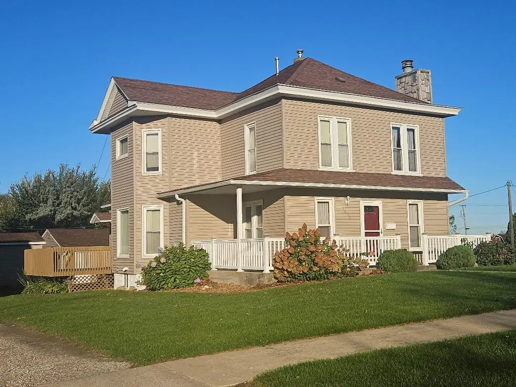 1612 7th Avenue, Belle Plaine, IA 52208 - #1