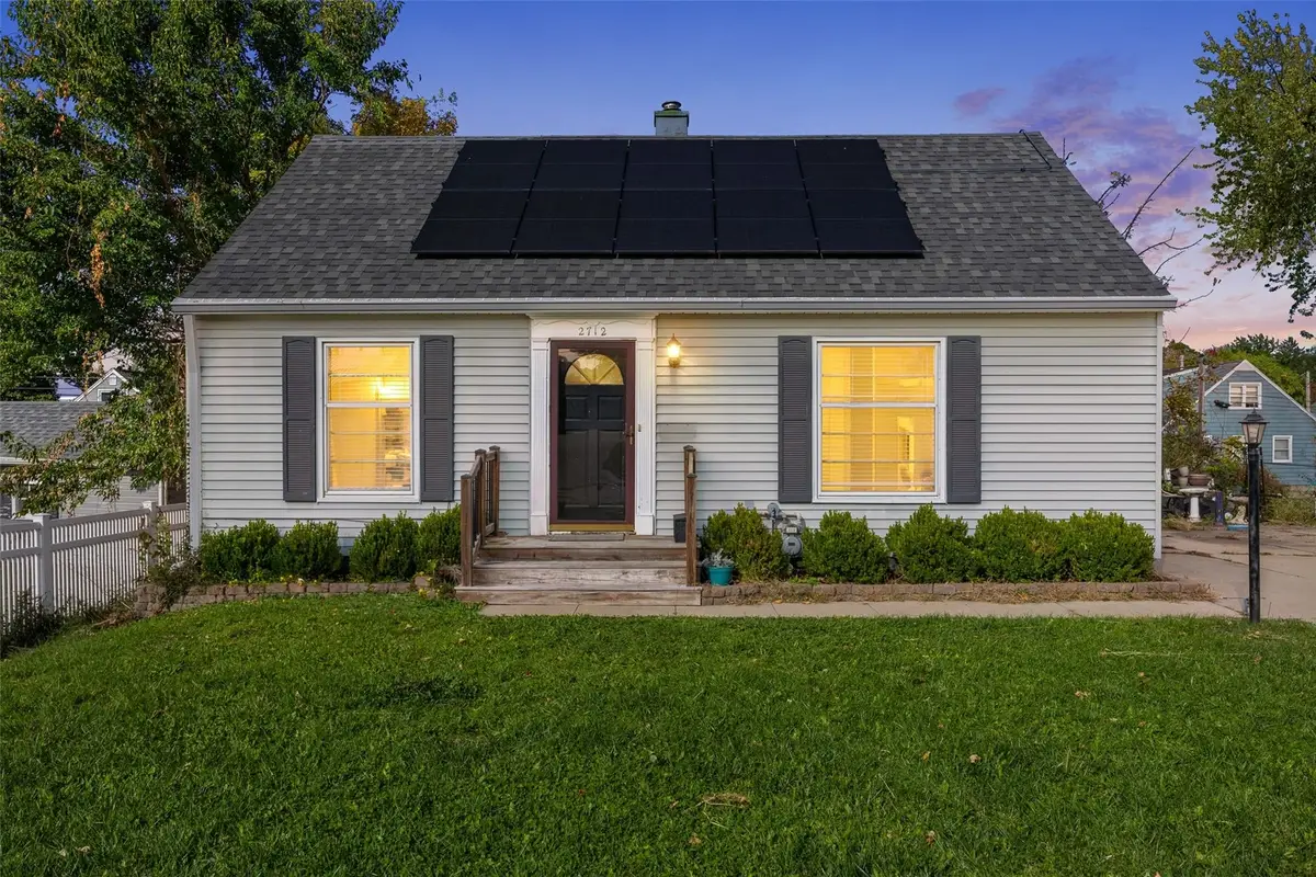 2712 Dalewood Avenue Se, Cedar Rapids, IA 52403 - #1