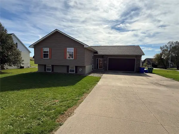 125 6th Avenue W, Walford, IA 52351