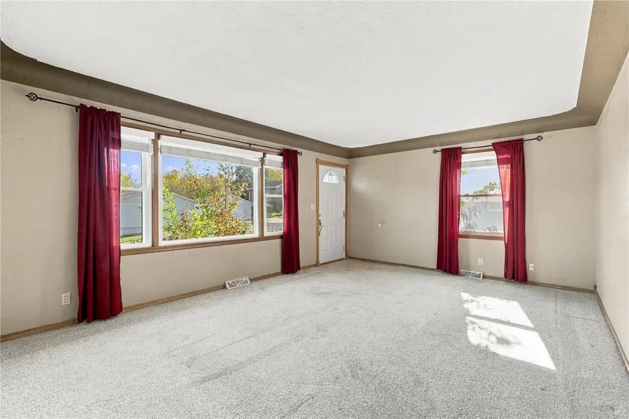 1508 Blanche Drive Nw, Cedar Rapids, IA 52405 - #3