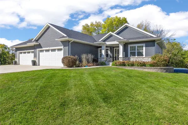22402 102nd Street, Anamosa, IA 52205