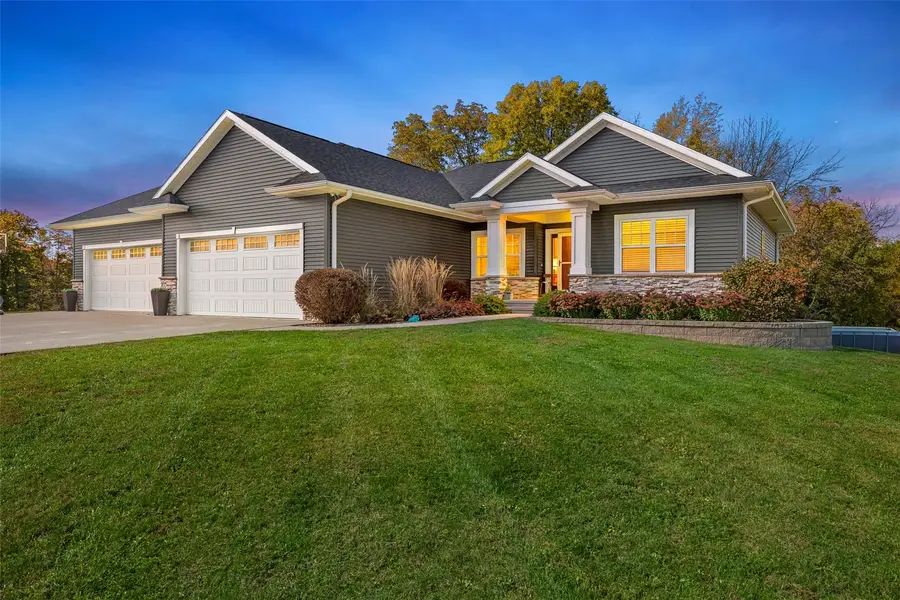 22402 102nd Street, Anamosa, IA 52205 - #2