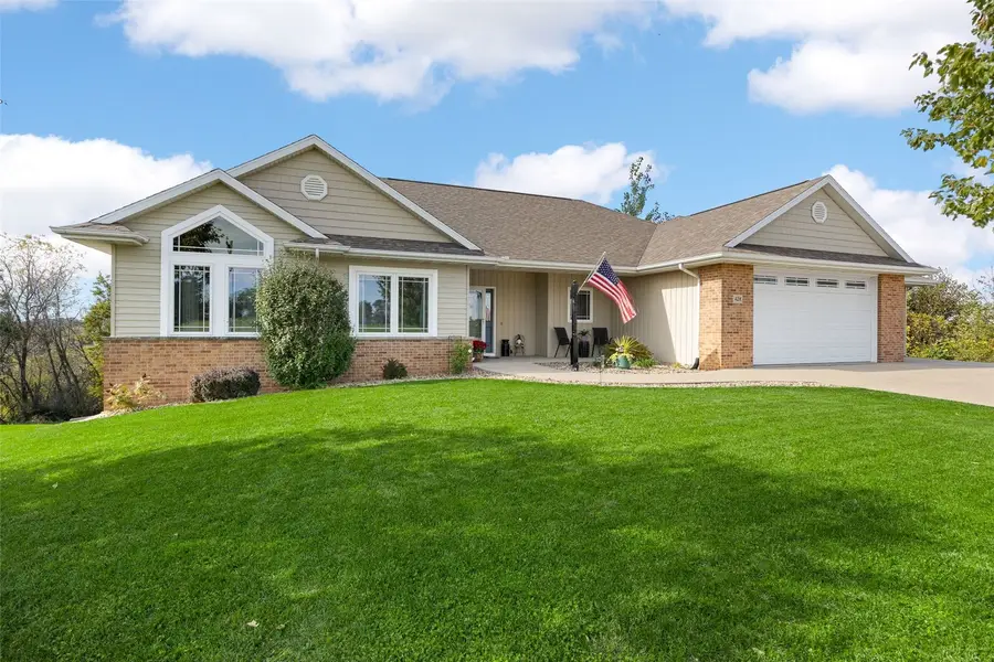428 Holt Street, Anamosa, IA 52205 - #2