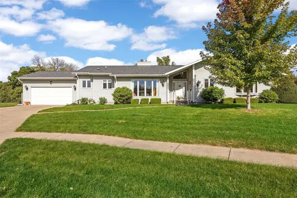 2255 Windsor Court, Marion, IA 52302