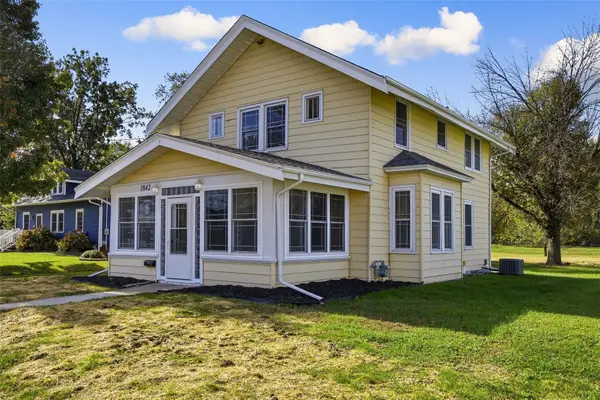 1842 Ellis Boulevard Nw, Cedar Rapids, IA 52405